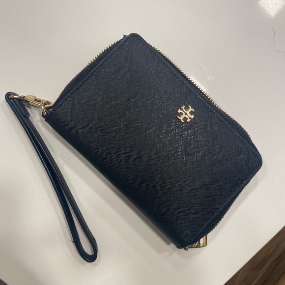 Tory Burch Wristlet Wallet - Picture 1 of 4
